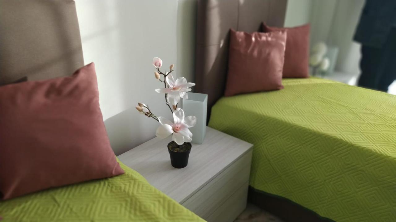 Malias Apartamento Bari Exterior foto